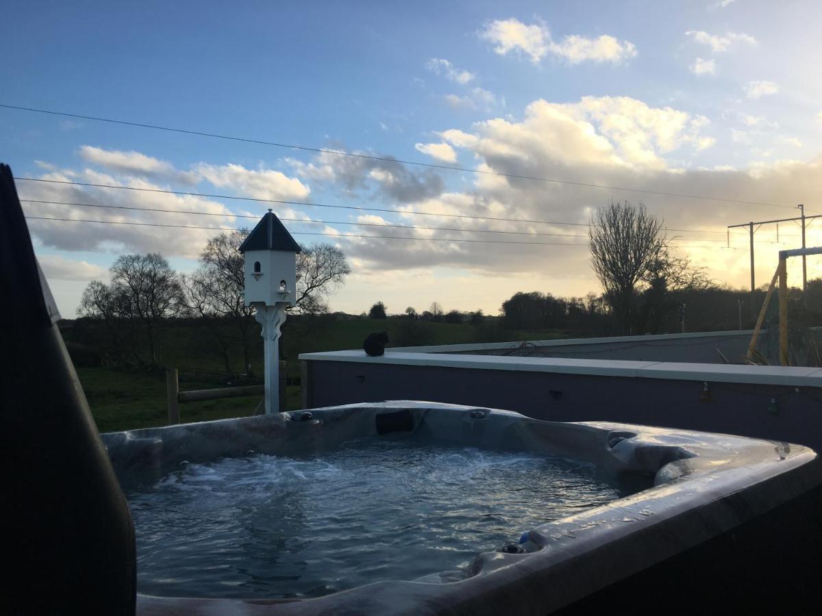 Arvalee Retreat With Outdoor HotTub Bed and Breakfast Omagh Buitenkant foto